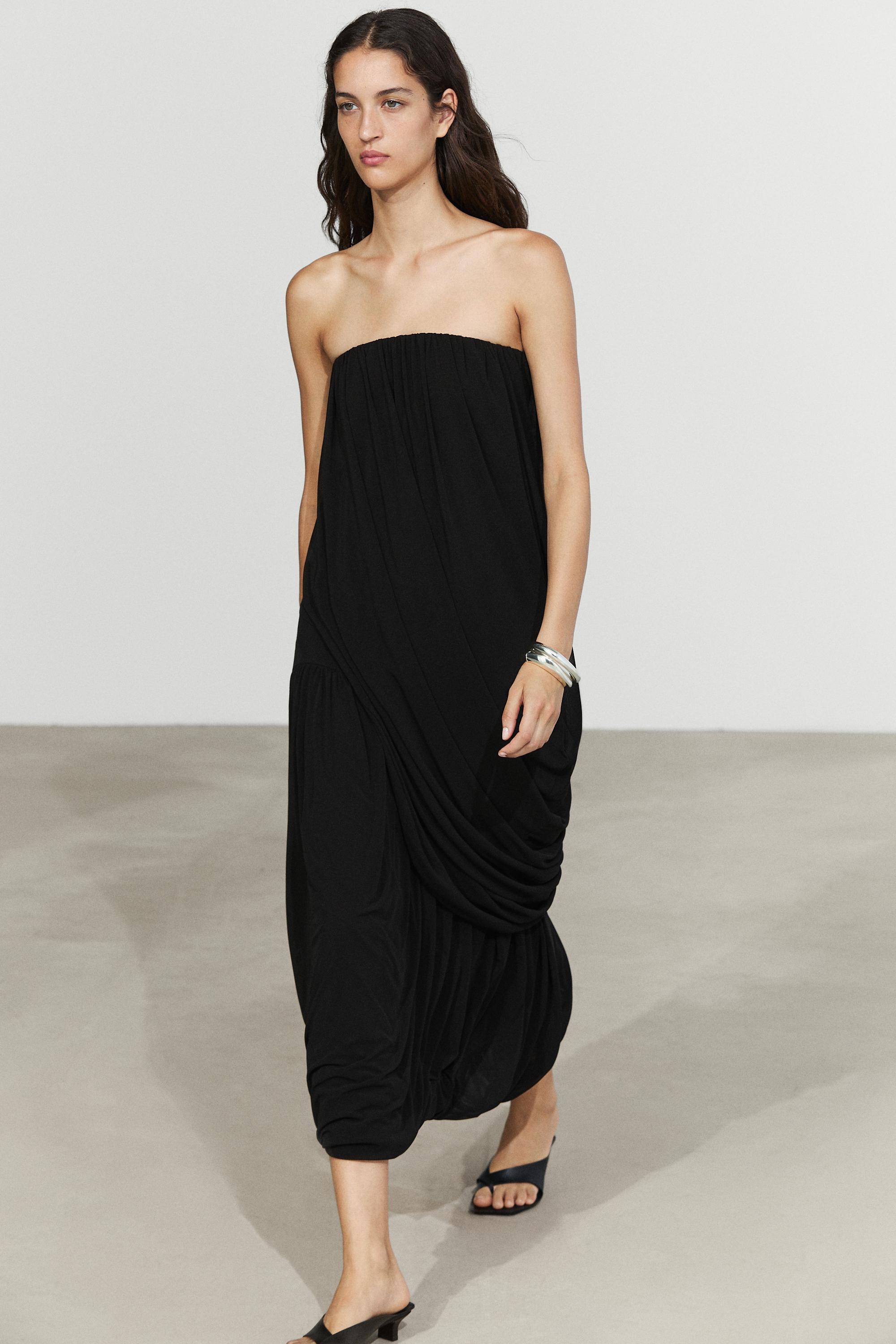 Strapless flowing top